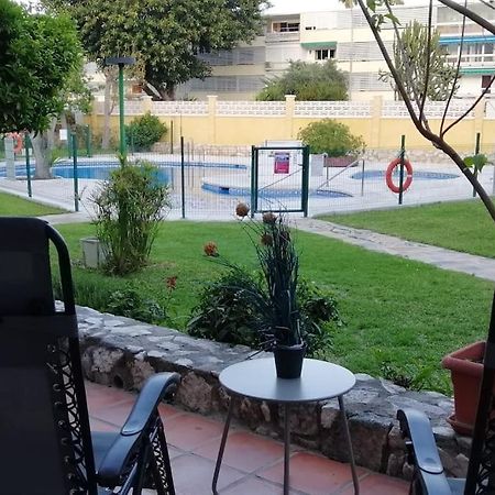 Beautiful Apartment In La Carihuela, Torremolinos Buitenkant foto