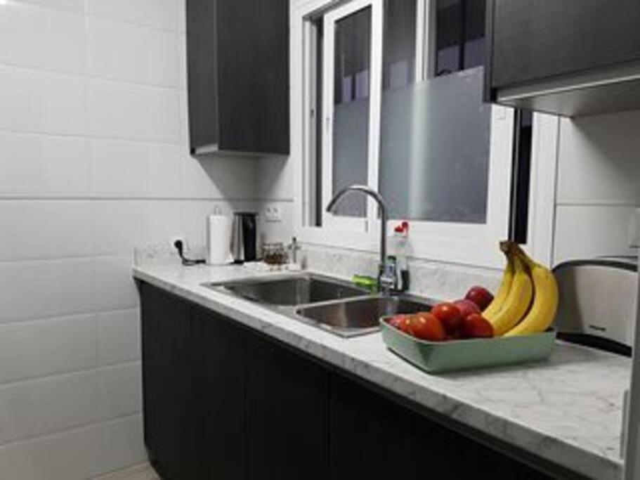 Beautiful Apartment In La Carihuela, Torremolinos Buitenkant foto
